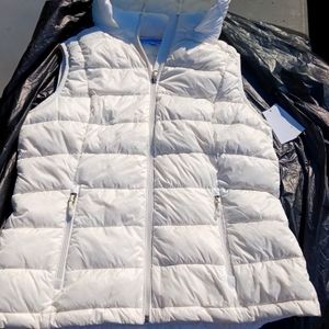 Beautiful extremely soft puffy vest.